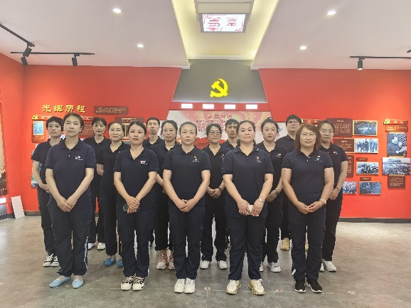 山鹰参观.png 山鹰参观.png